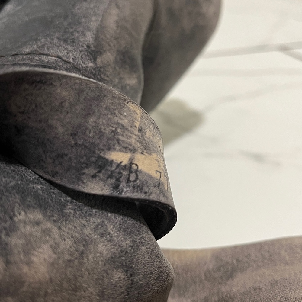Two-Tone Frye Boots - Picture 6 of 6